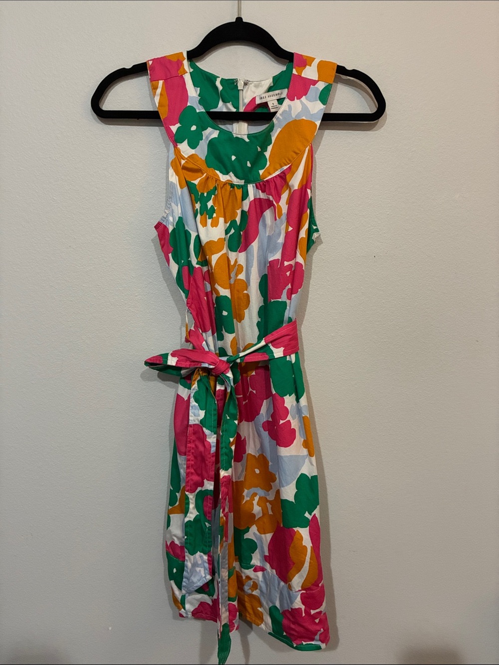 Free Assembly Bright Floral Sleeveless Tie-Waist Dress - Multi - Picture 2 of 8